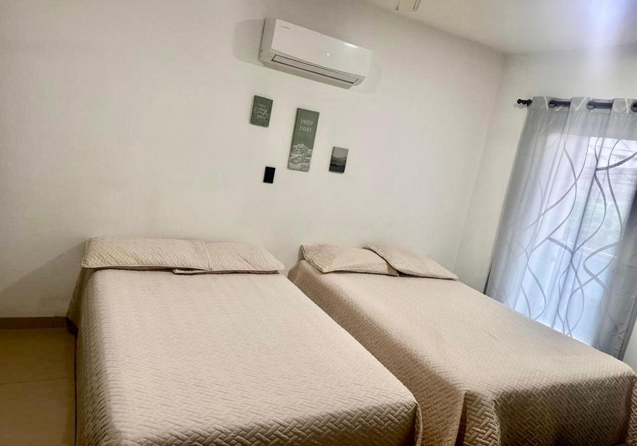 Hotel Barcelona Montería Esterno foto