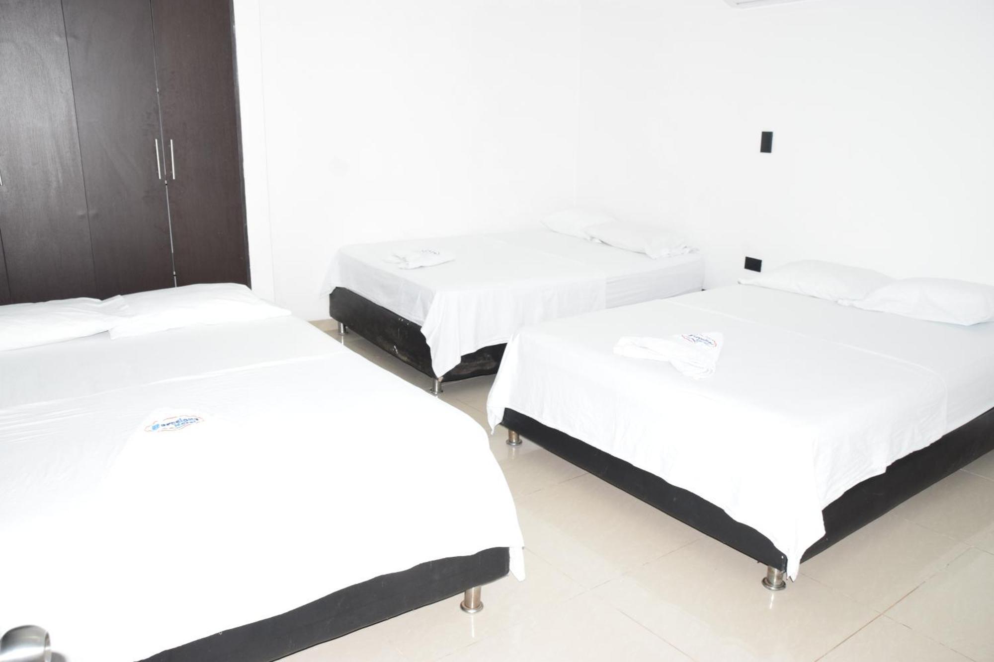 Hotel Barcelona Montería Esterno foto
