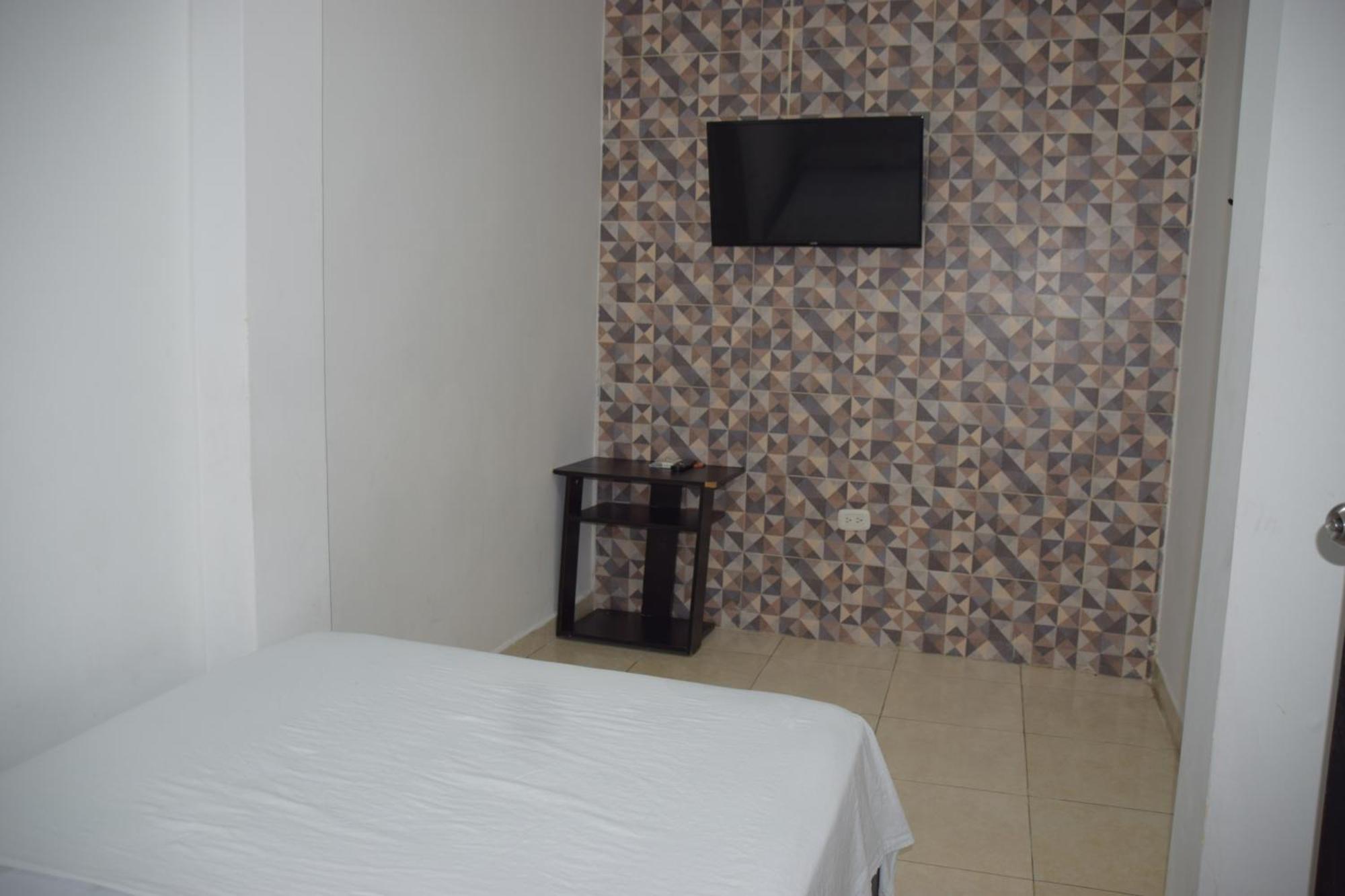 Hotel Barcelona Montería Esterno foto
