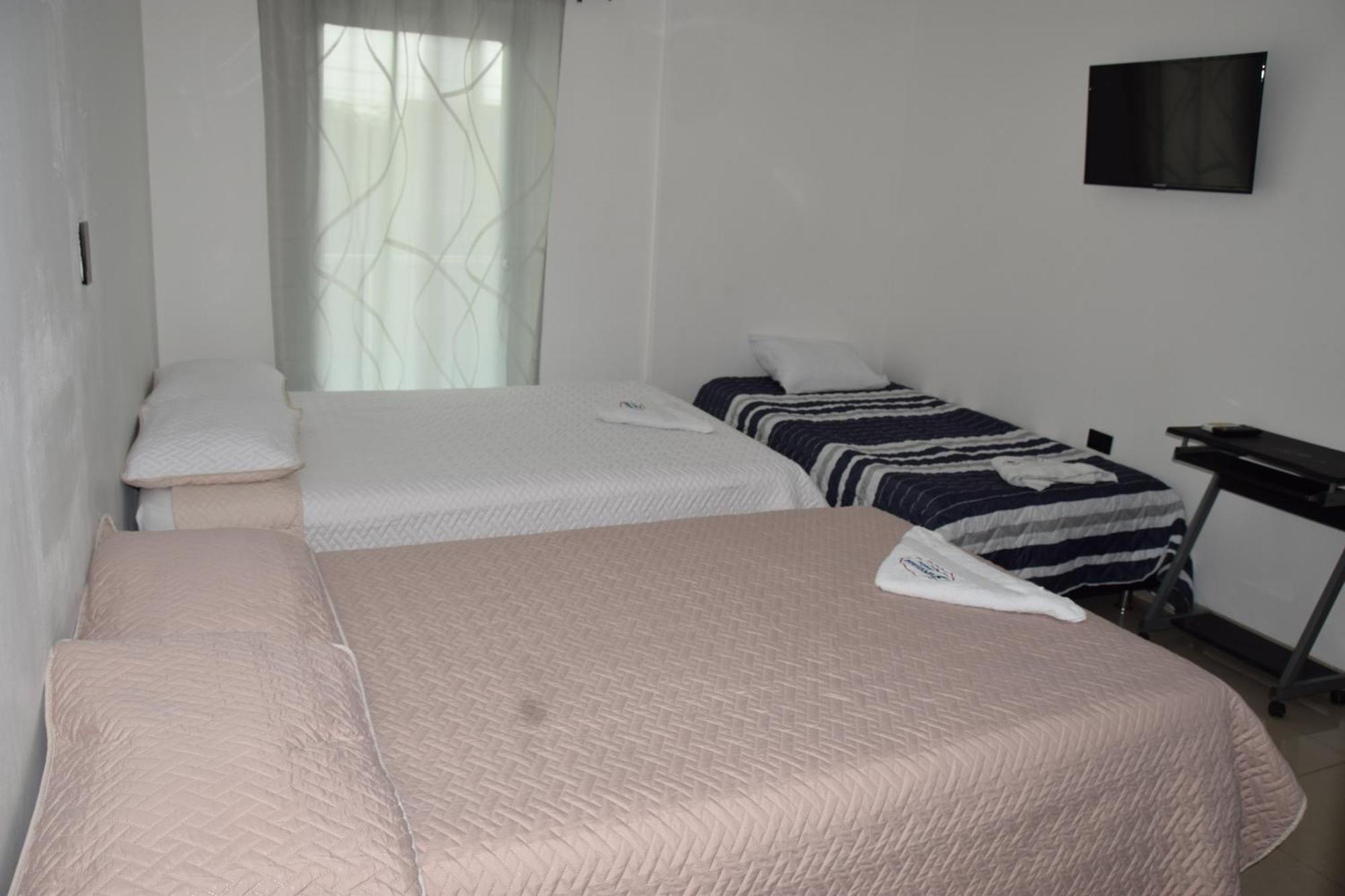 Hotel Barcelona Montería Esterno foto