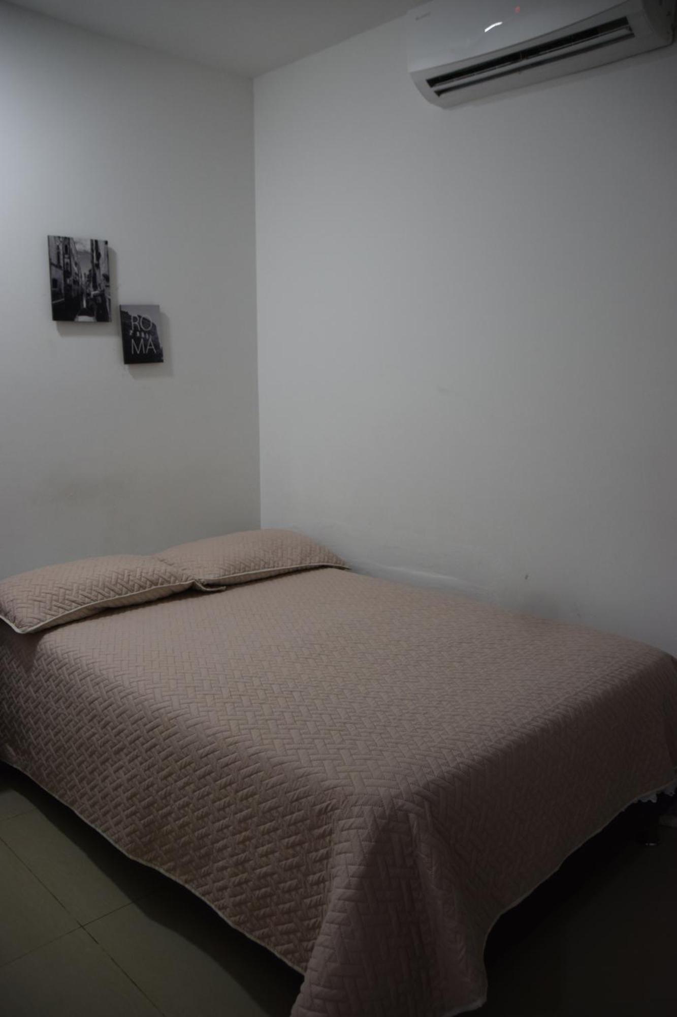 Hotel Barcelona Montería Esterno foto