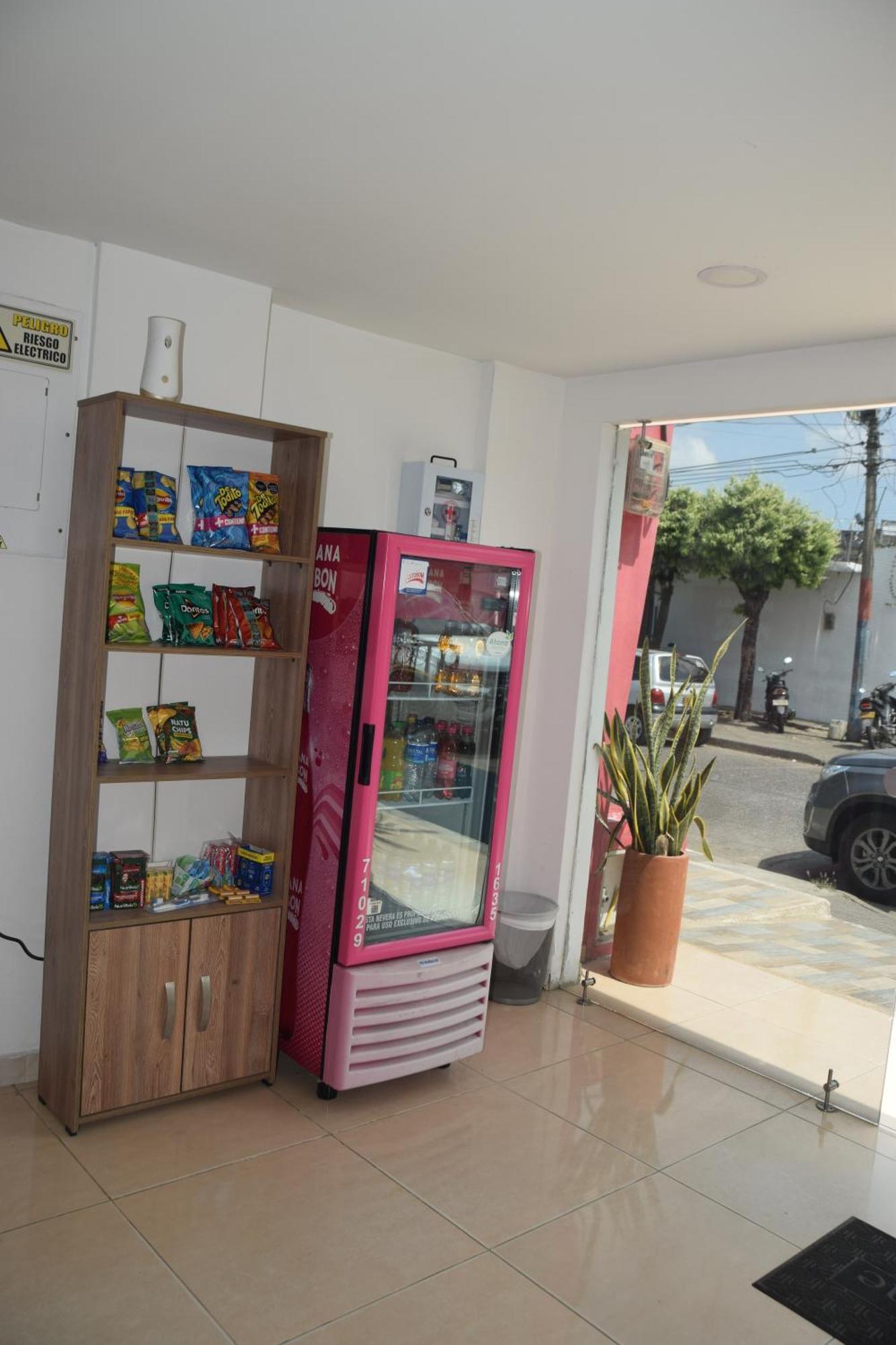 Hotel Barcelona Montería Esterno foto