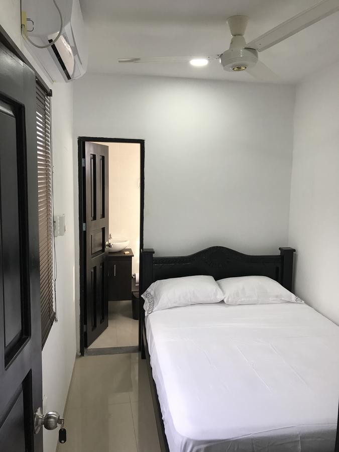 Hotel Barcelona Montería Esterno foto