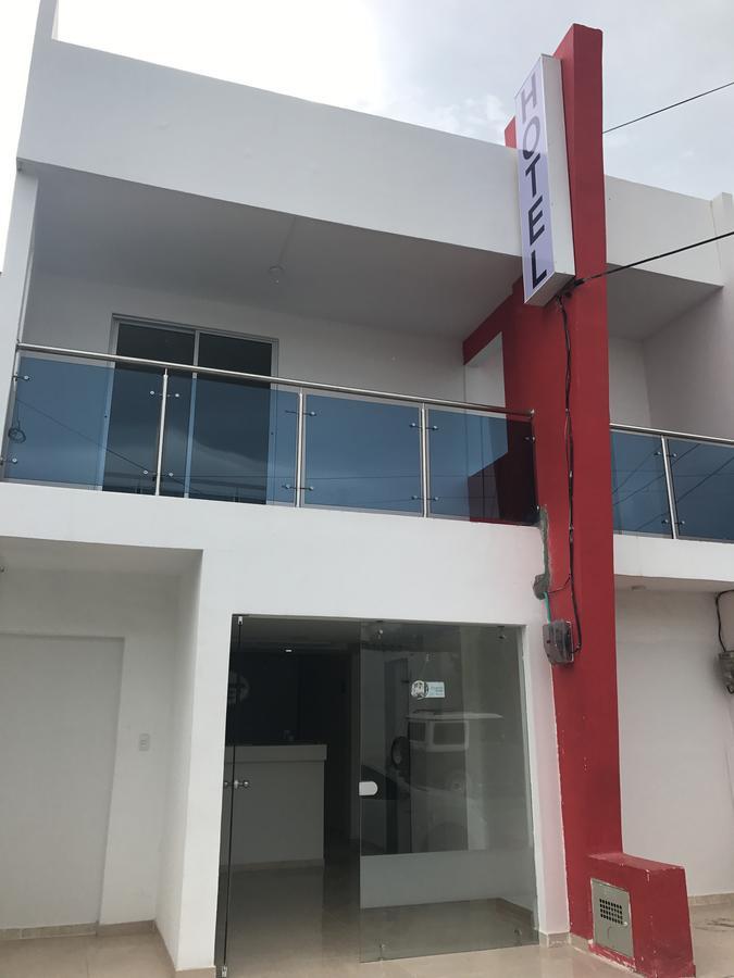 Hotel Barcelona Montería Esterno foto